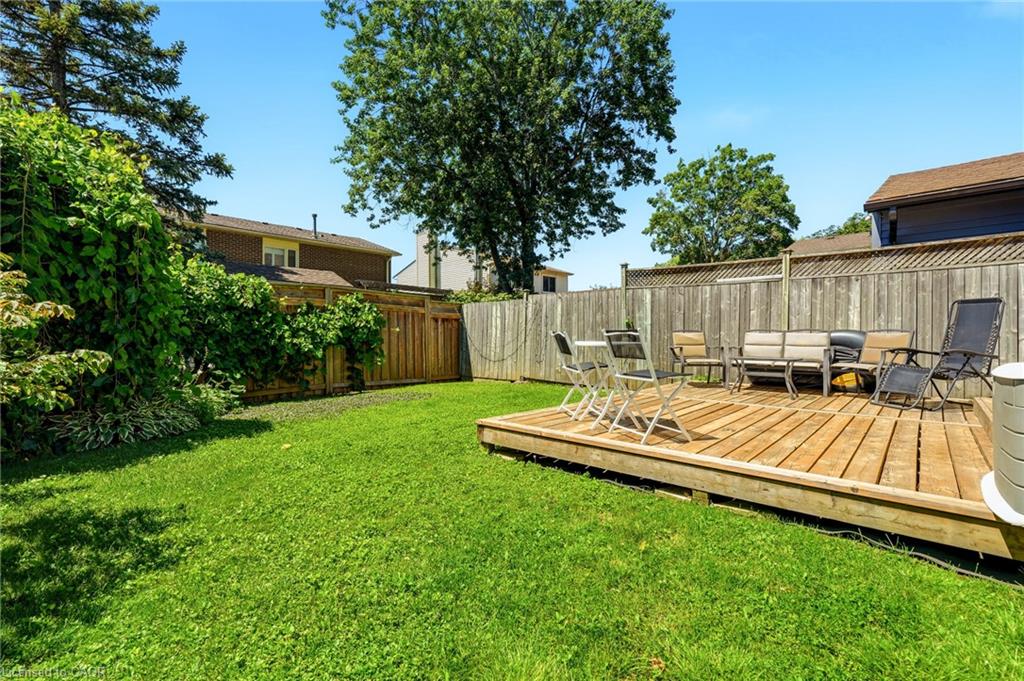 4 Eileen Street Property Photo 32