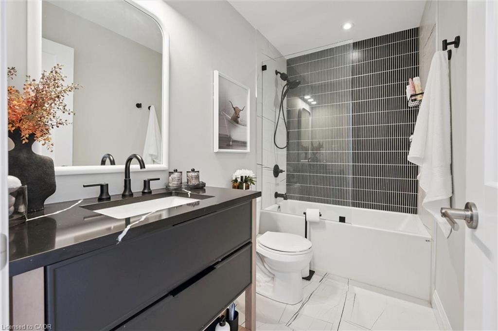 3 Queensbrook Crescent Property Photo 22