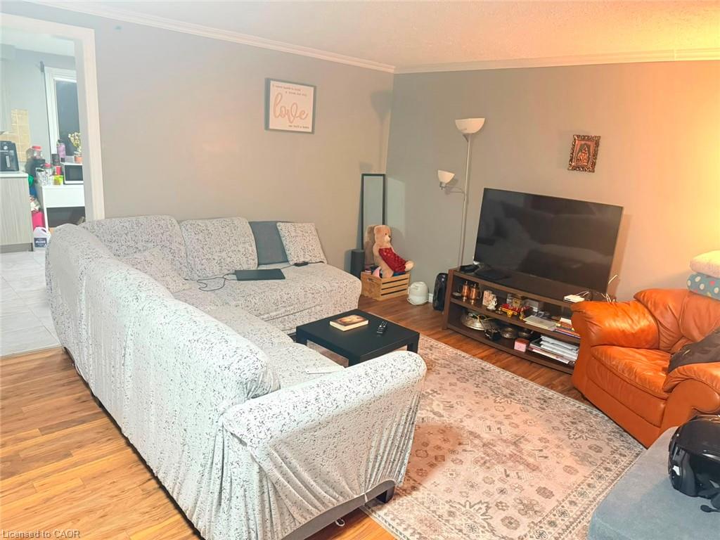 152 Woodside Avenue Property Photo 2