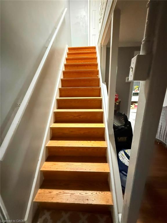 152 Woodside Avenue Property Photo 11