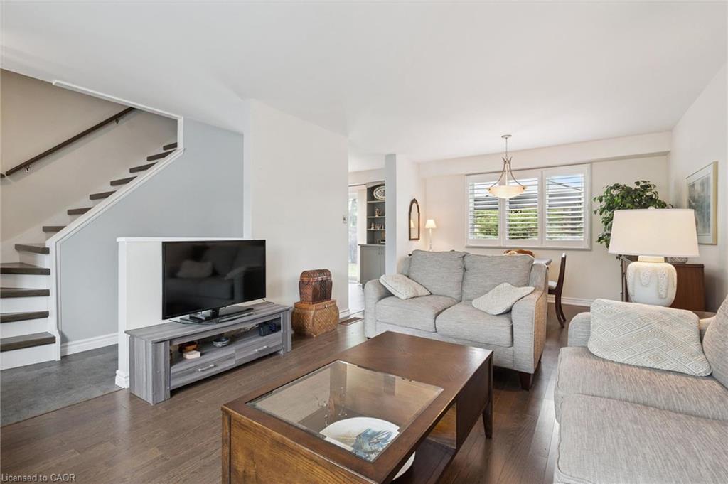 775 Riverside Drive N Property Photo 10