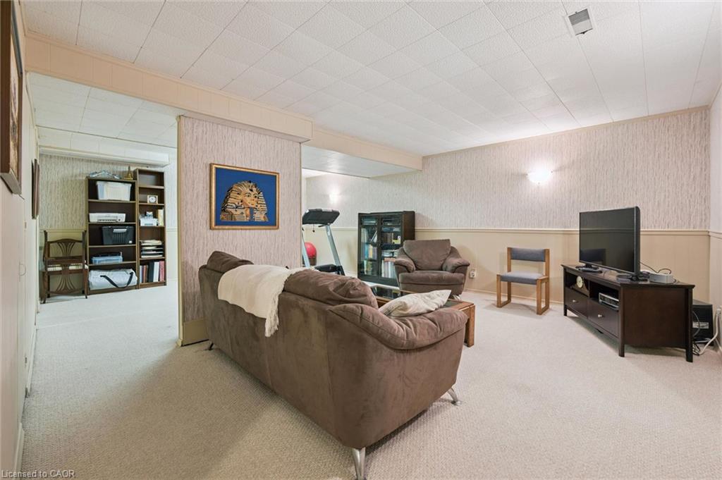 775 Riverside Drive N Property Photo 31