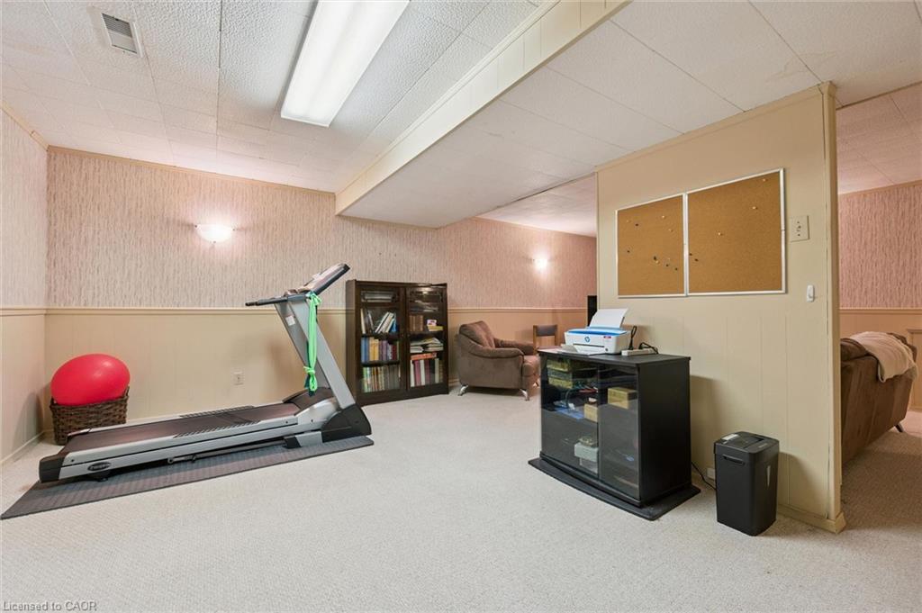 775 Riverside Drive N Property Photo 34