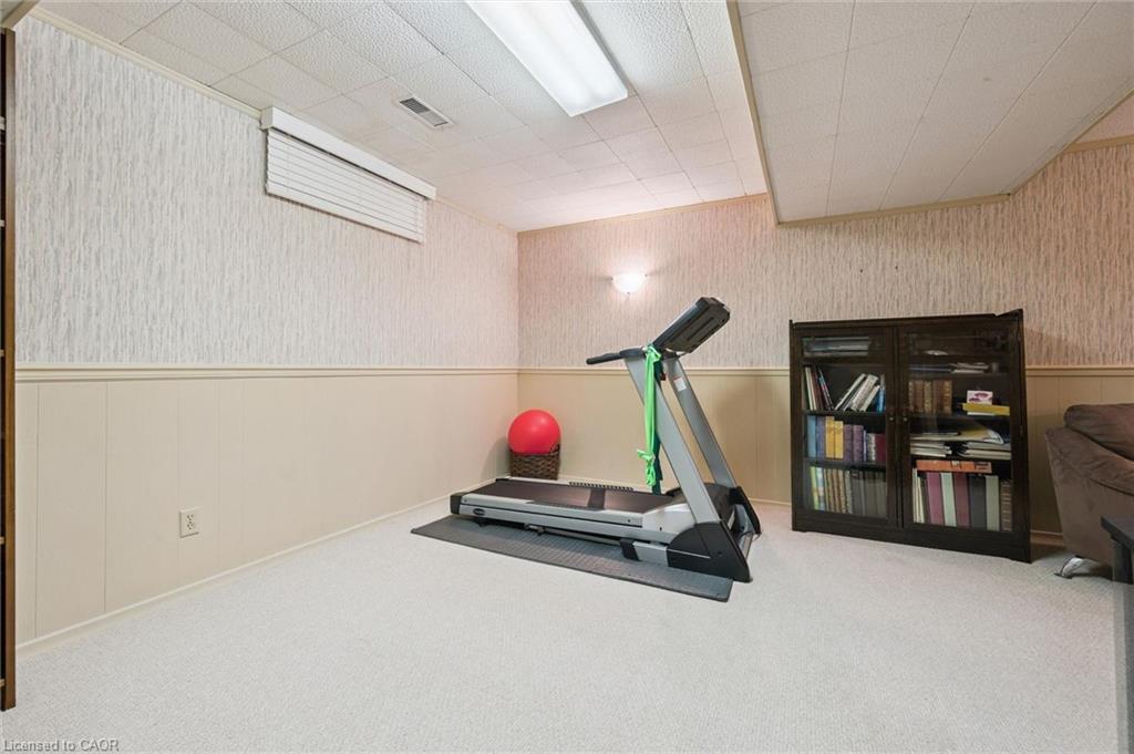 775 Riverside Drive N Property Photo 35