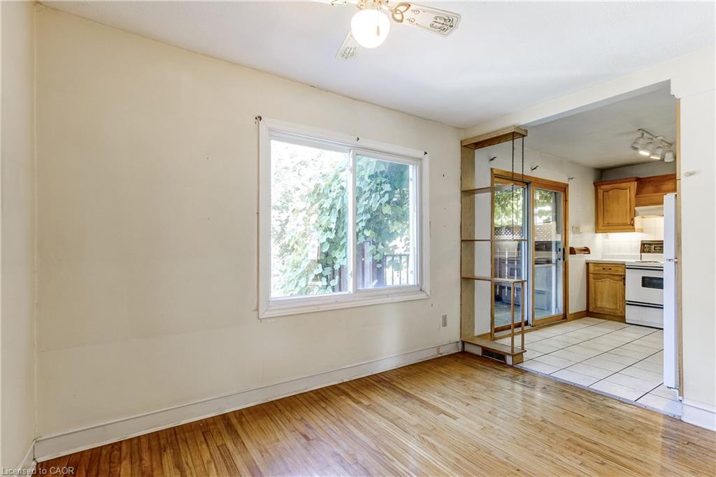230 East 33rd Street Property Photo 12
