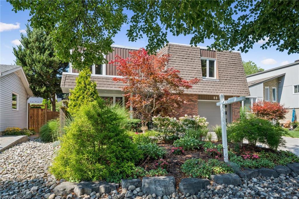 88 Manor Drive Property Photo 2