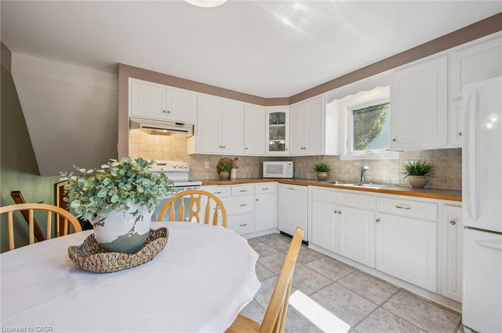88 Manor Drive Property Photo 14