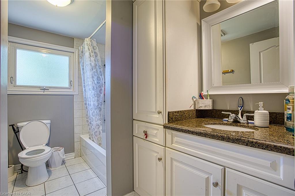 99 Mohawk Road W Property Photo 9