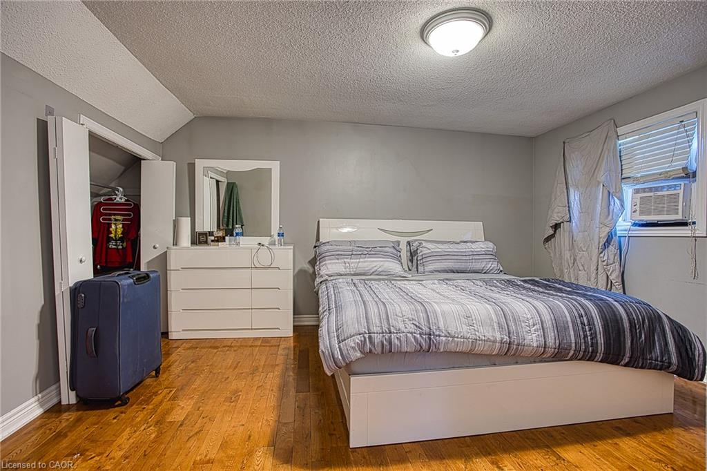99 Mohawk Road W Property Photo 12