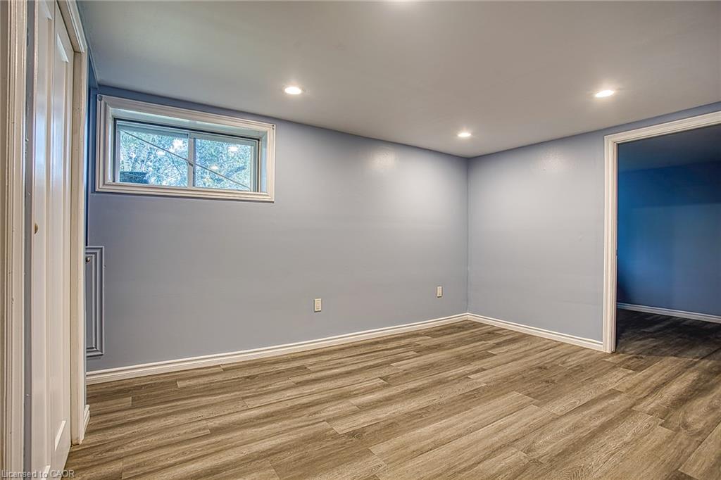 99 Mohawk Road W Property Photo 13