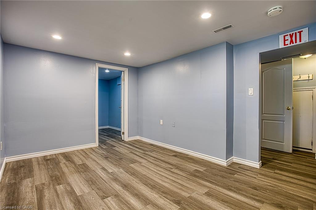 99 Mohawk Road W Property Photo 14
