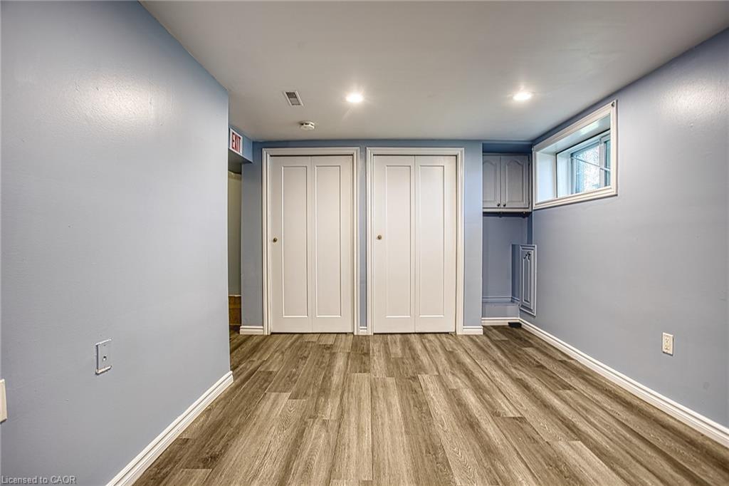 99 Mohawk Road W Property Photo 15