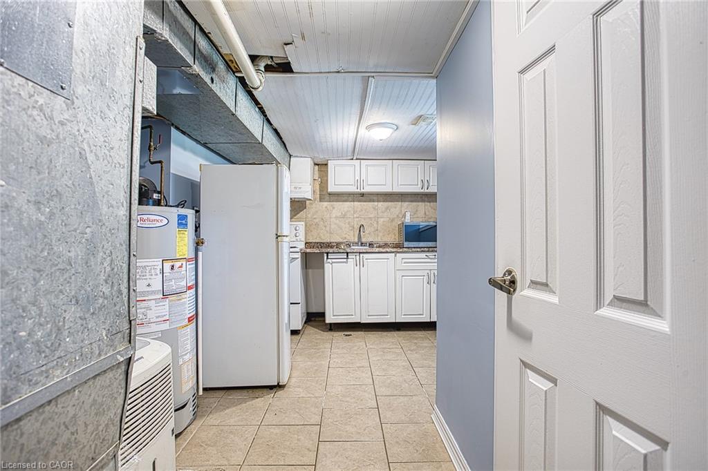 99 Mohawk Road W Property Photo 17