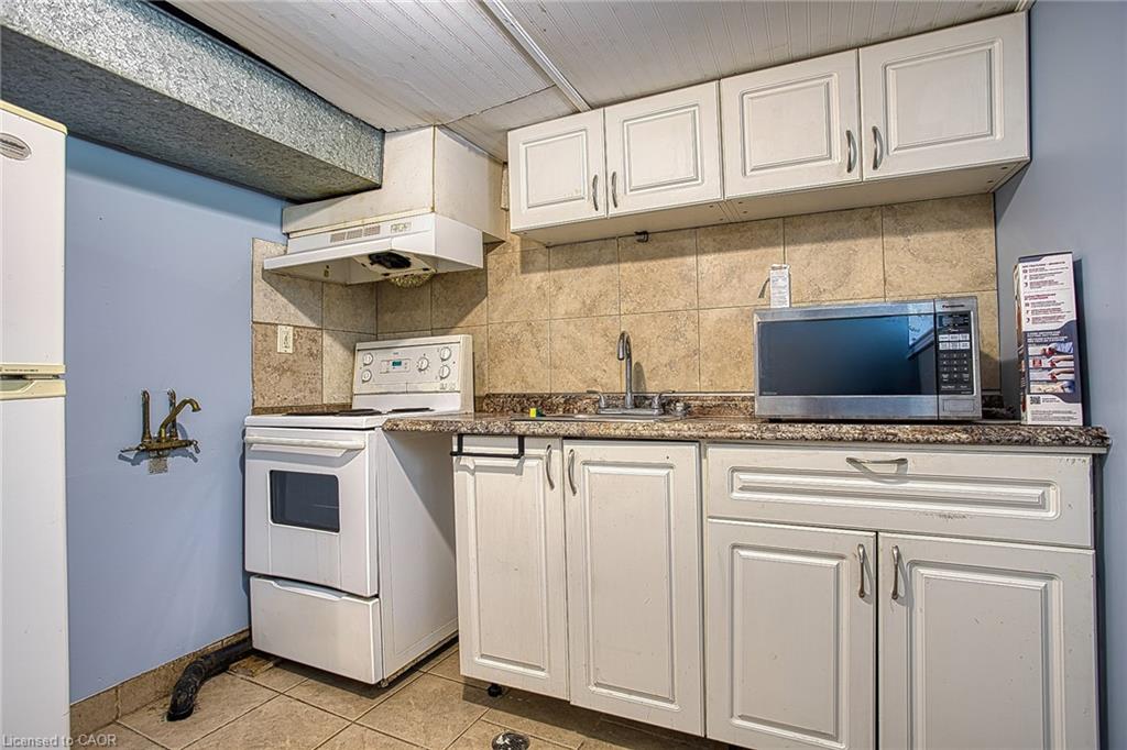 99 Mohawk Road W Property Photo 19