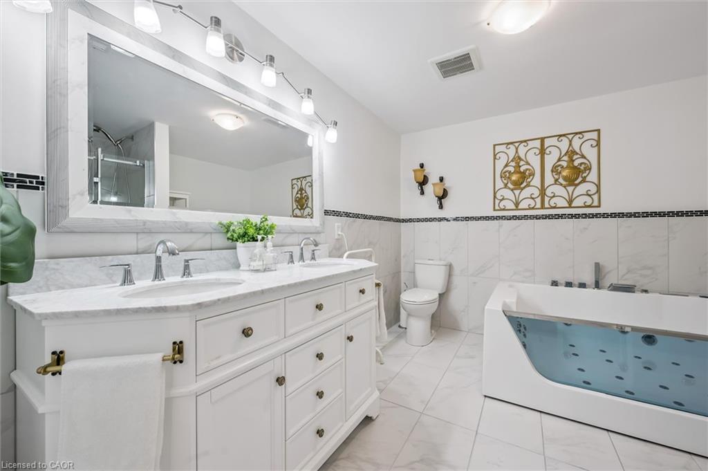 29 English Crescent Property Photo 35
