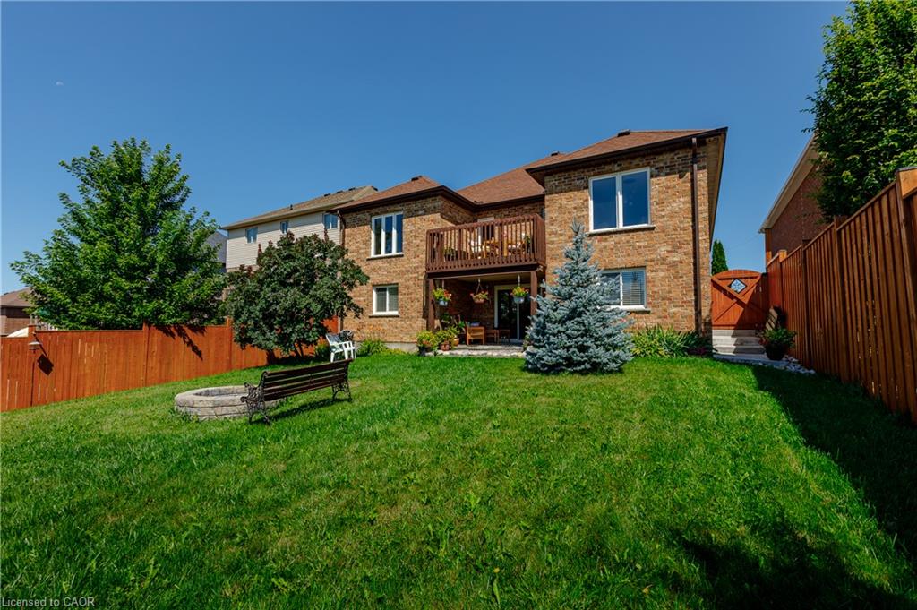 29 English Crescent Property Photo 38