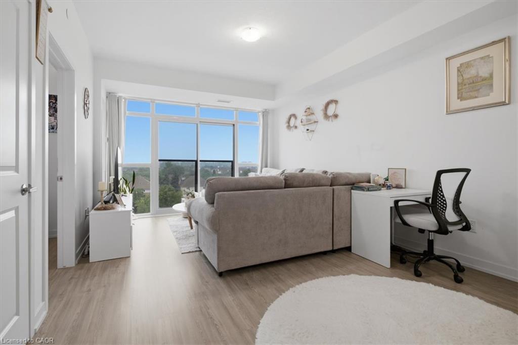 603-450 Dundas Street E Property Photo 6