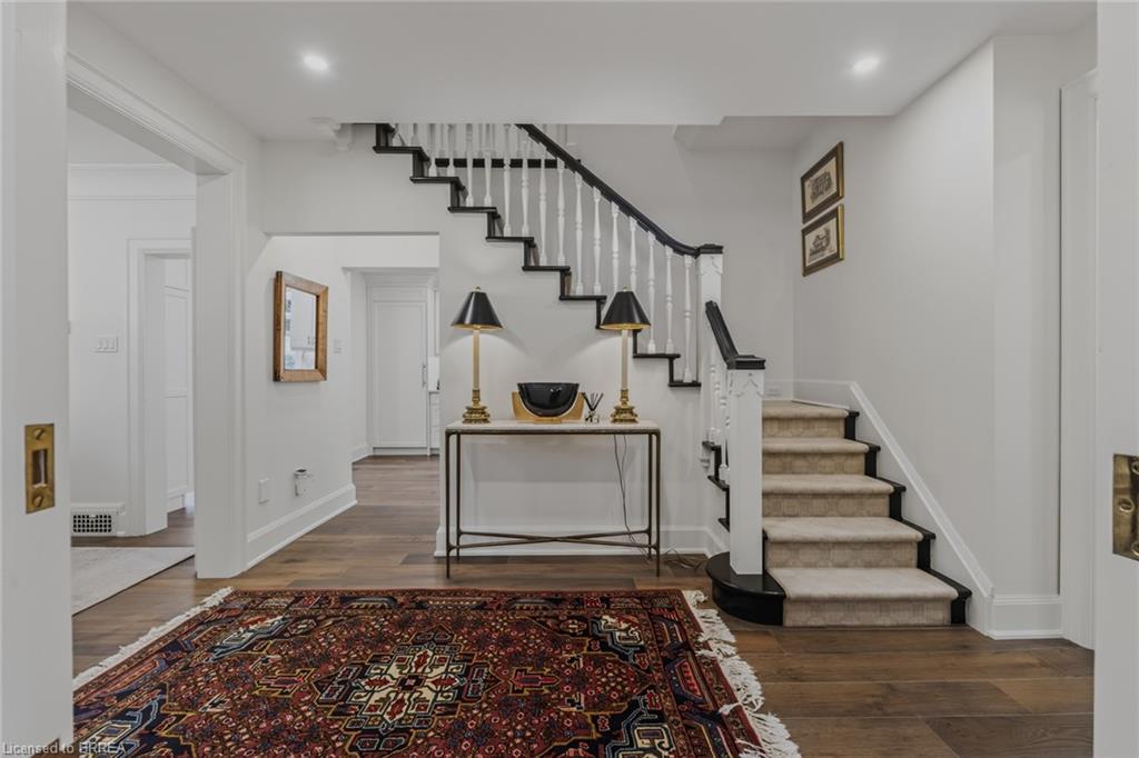 19 Inwood Drive Property Photo 3