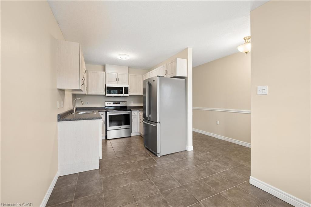 21 Porchlight Drive Property Photo 9