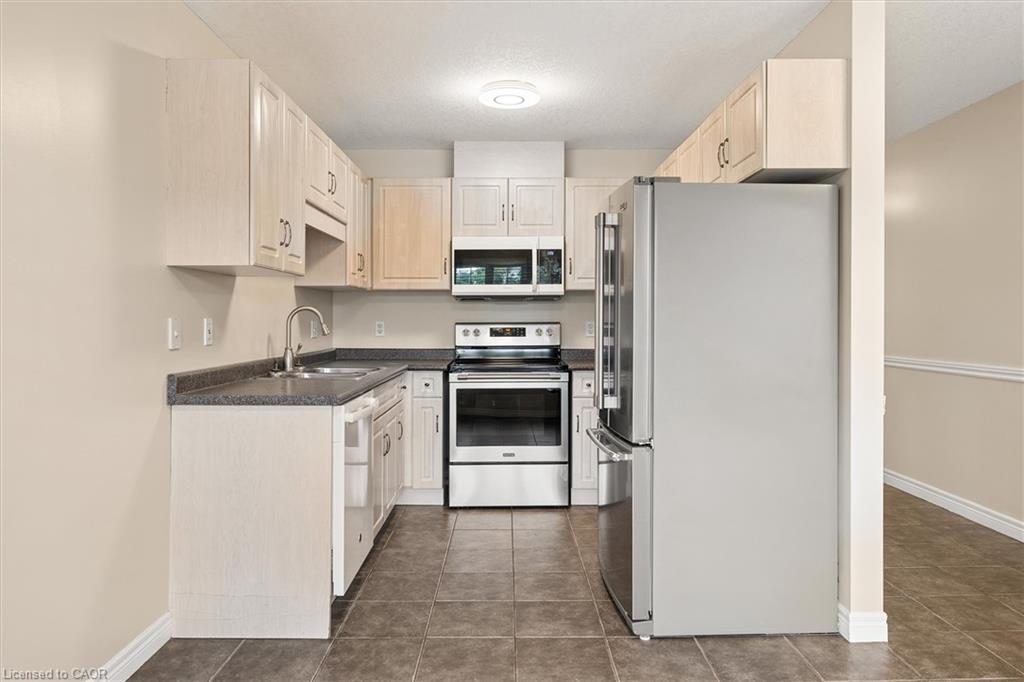 21 Porchlight Drive Property Photo 10