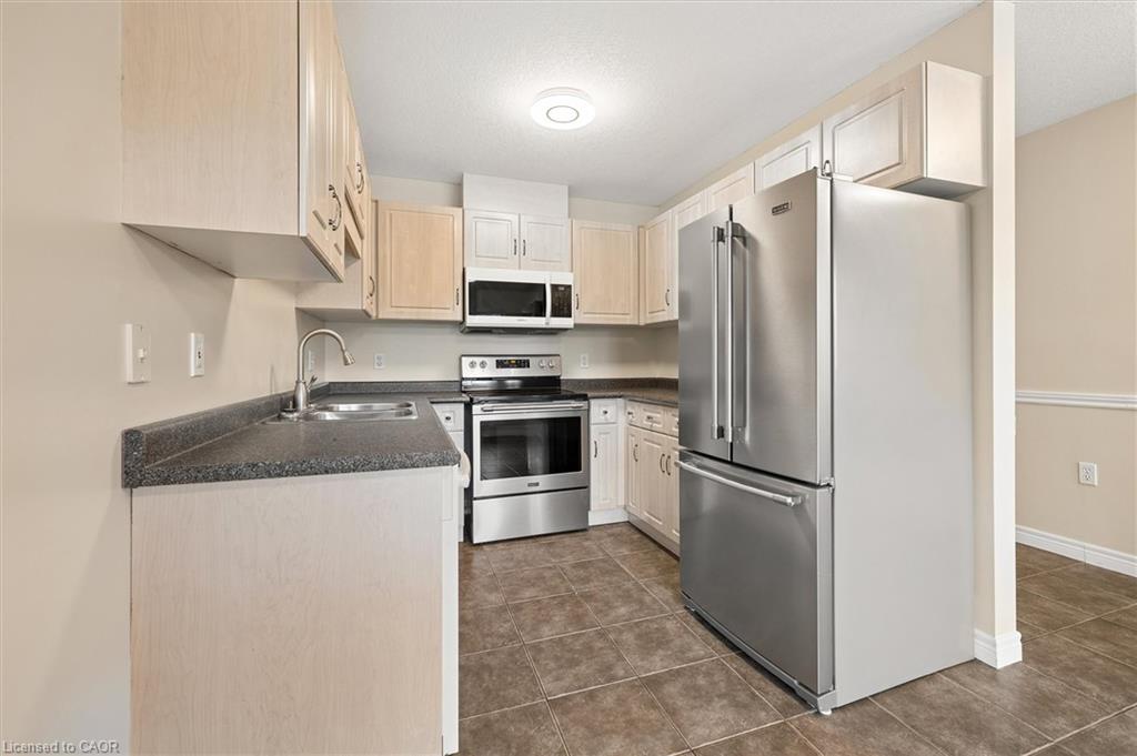 21 Porchlight Drive Property Photo 11