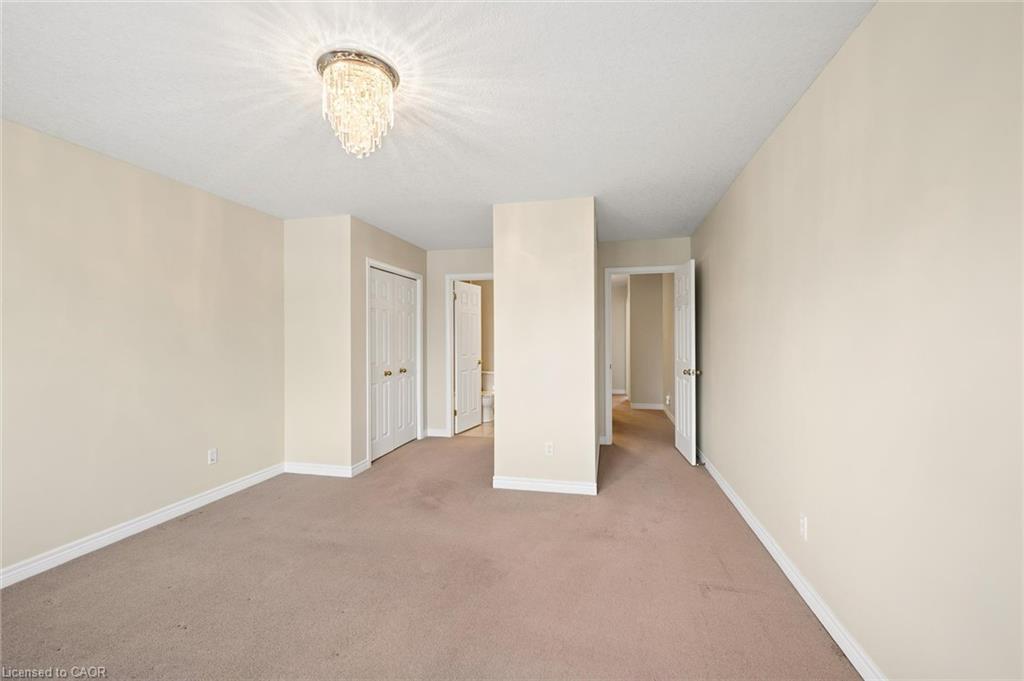 21 Porchlight Drive Property Photo 23