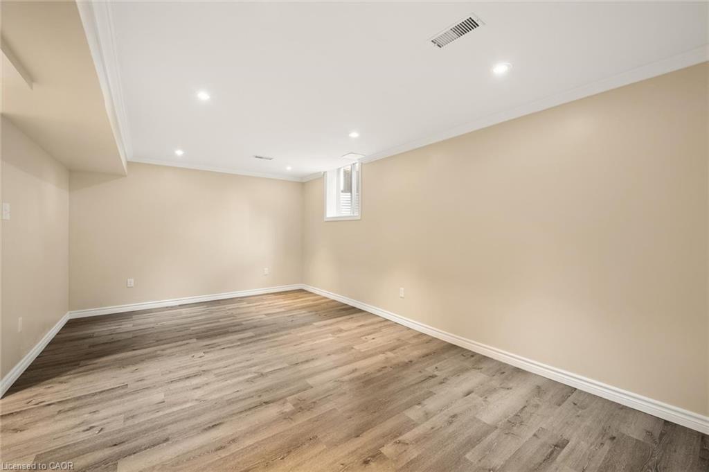 21 Porchlight Drive Property Photo 33