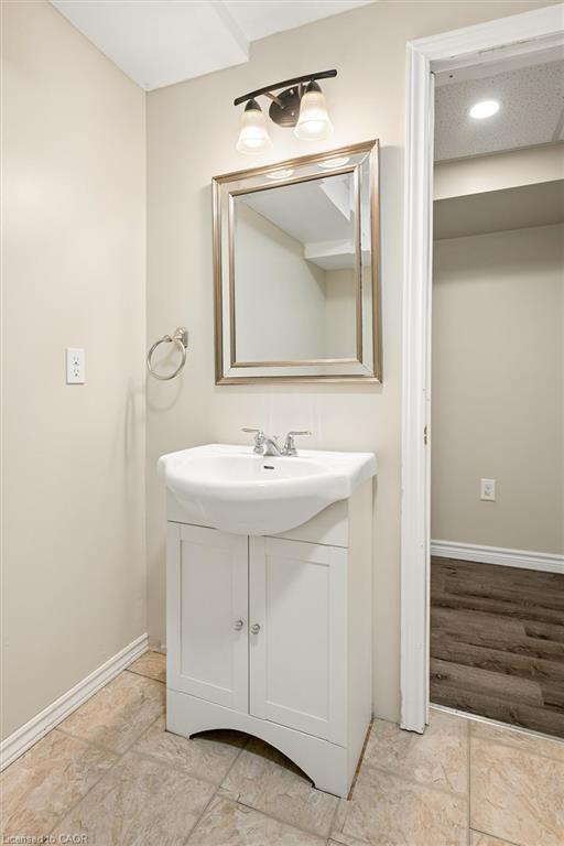 21 Porchlight Drive Property Photo 38