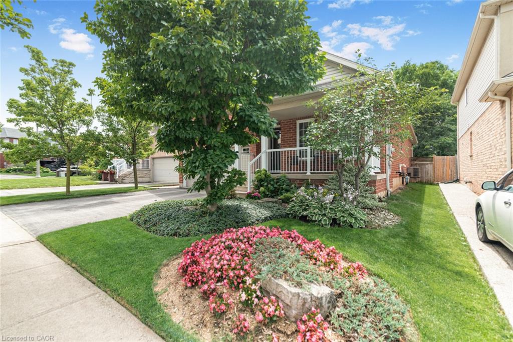80 Vinifera Drive Property Photo 2