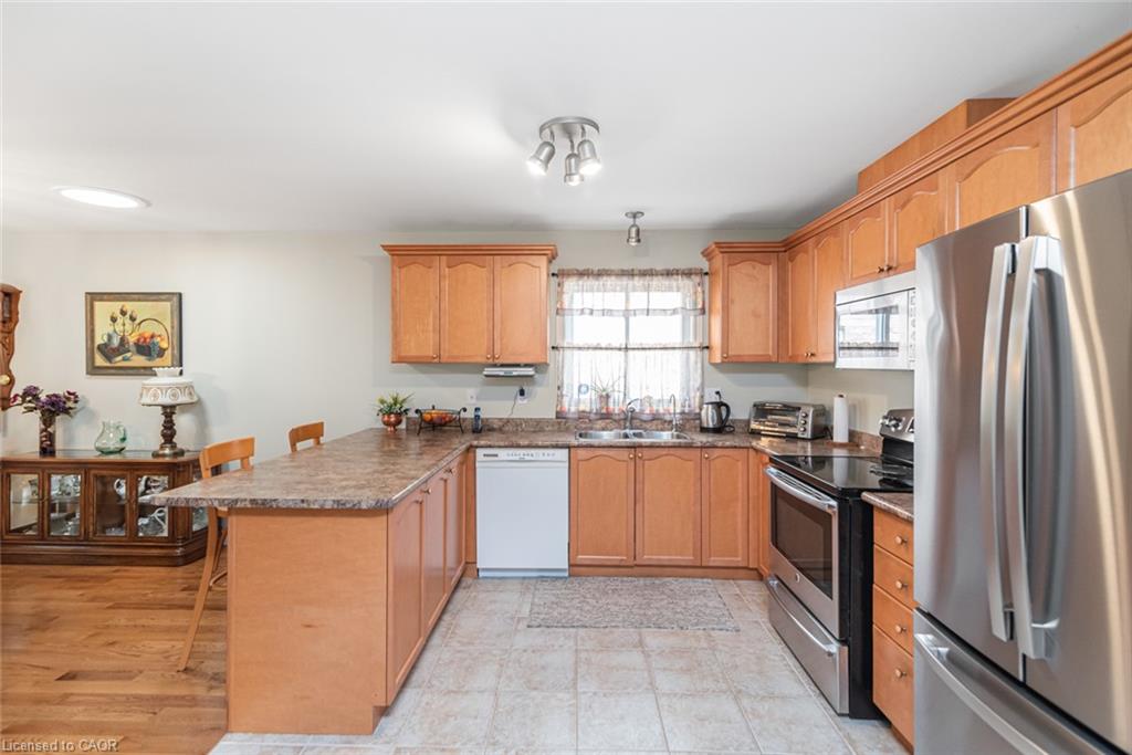 80 Vinifera Drive Property Photo 14