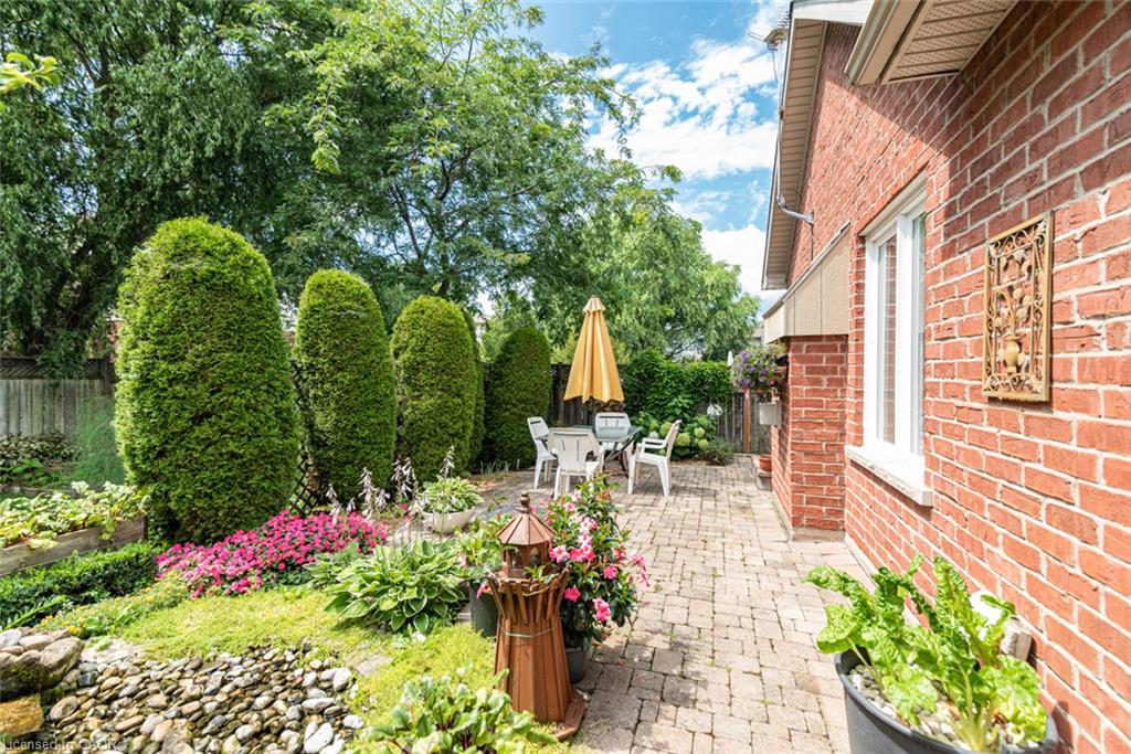 80 Vinifera Drive Property Photo 25