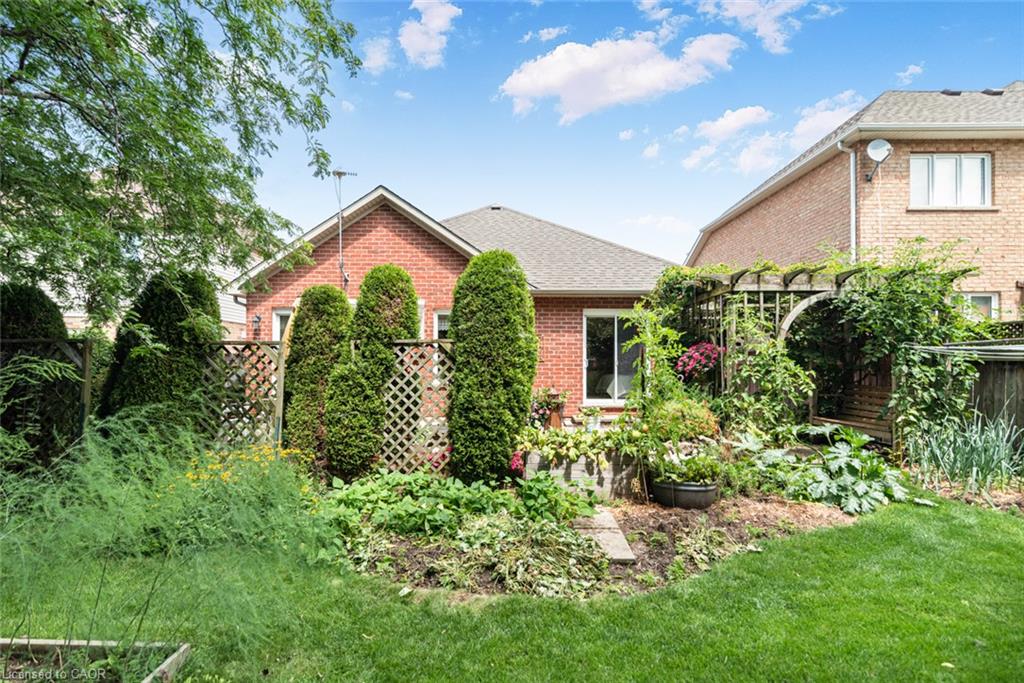 80 Vinifera Drive Property Photo 29