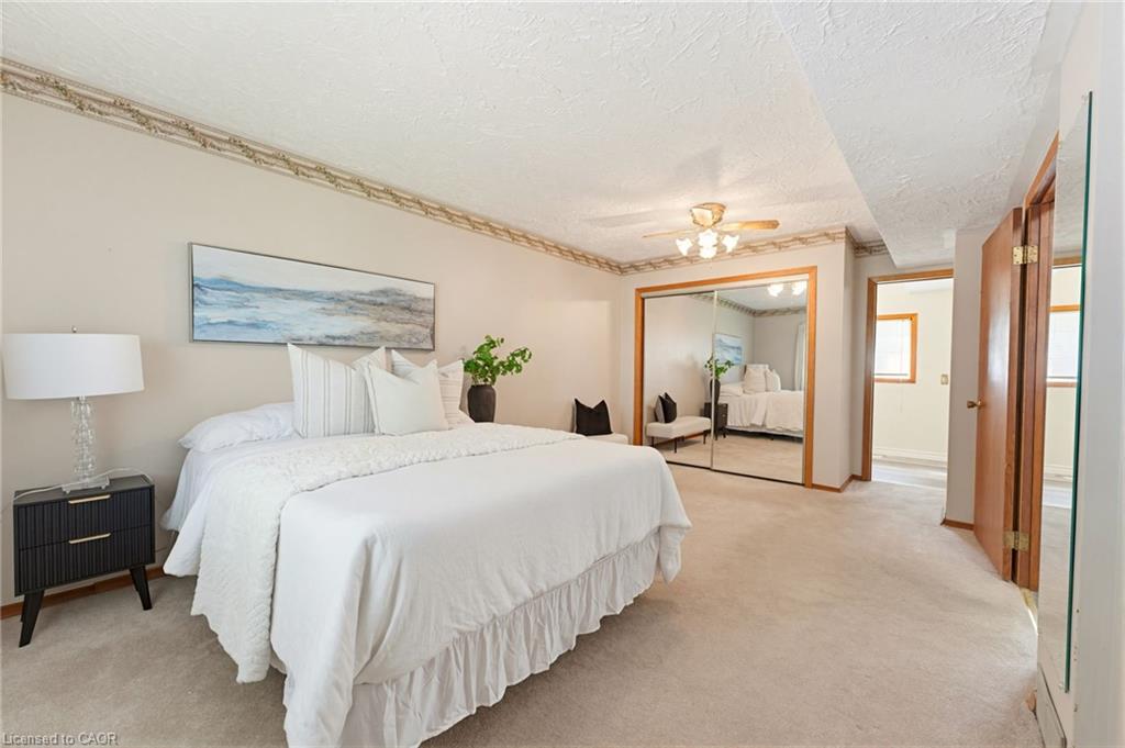 665 Richmond Avenue N Property Photo 10
