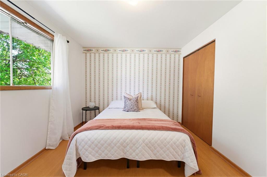 665 Richmond Avenue N Property Photo 18