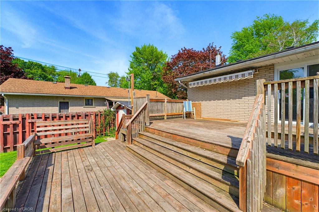 665 Richmond Avenue N Property Photo 26