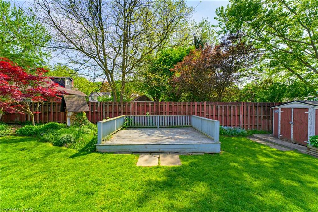 665 Richmond Avenue N Property Photo 28