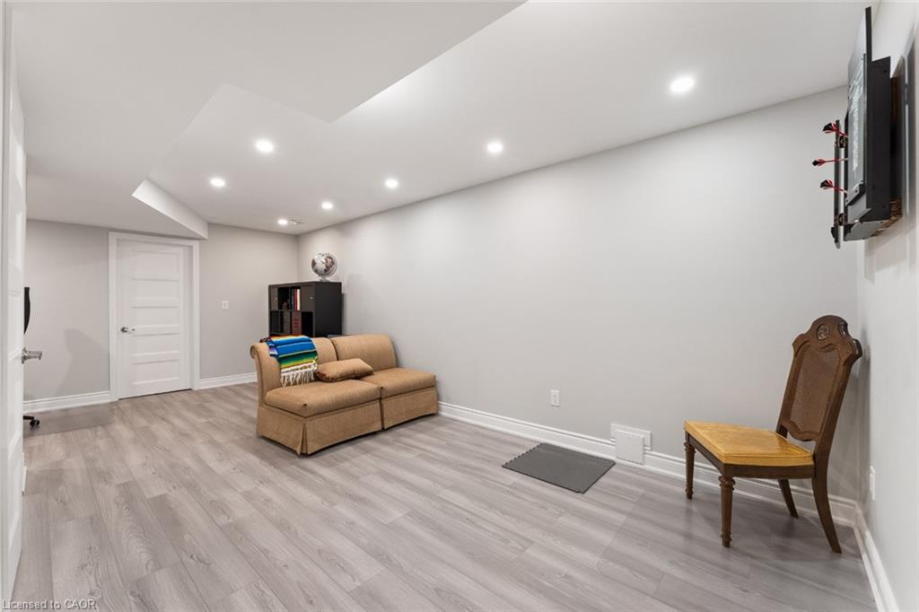 60 Andrew Lane Property Photo 33