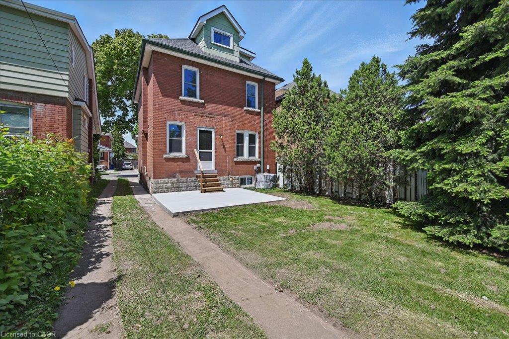 189 Edgemont Street S Property Photo 17