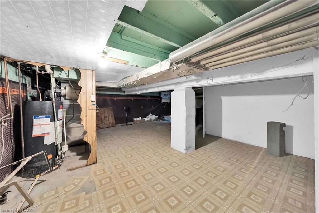 199 Bay Street N Property Photo 28