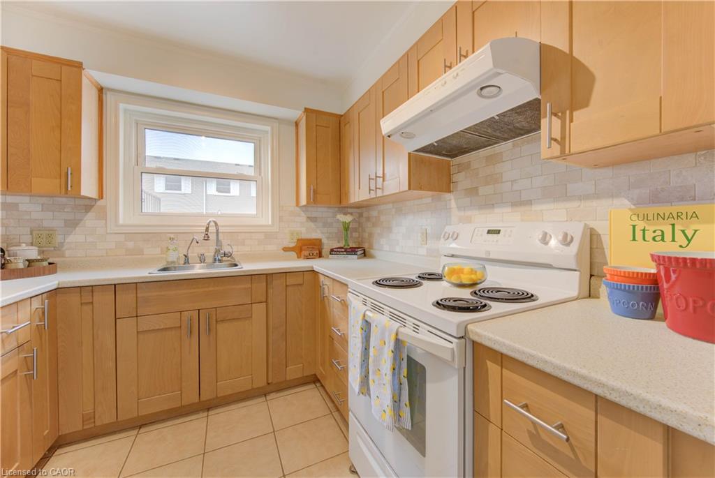 3-440 Pioneer Drive Property Photo 3
