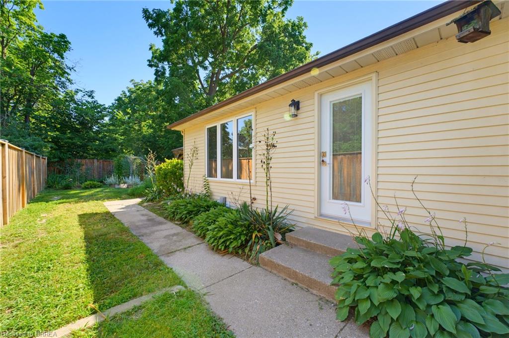 89 Dundas Street Property Photo 37