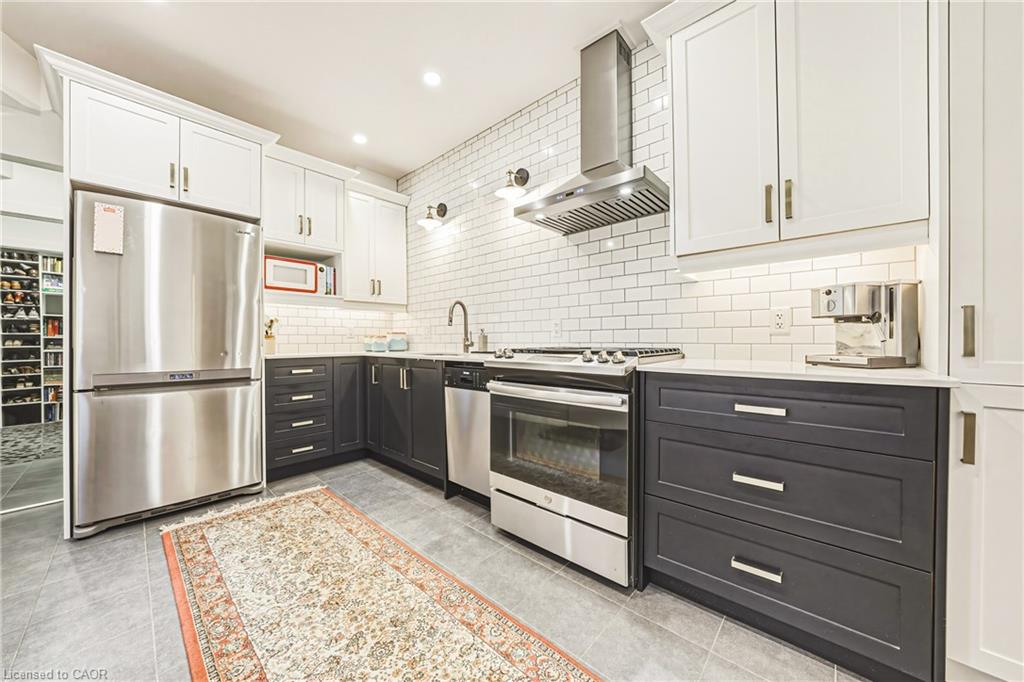 153 Elgin Street Property Photo 11