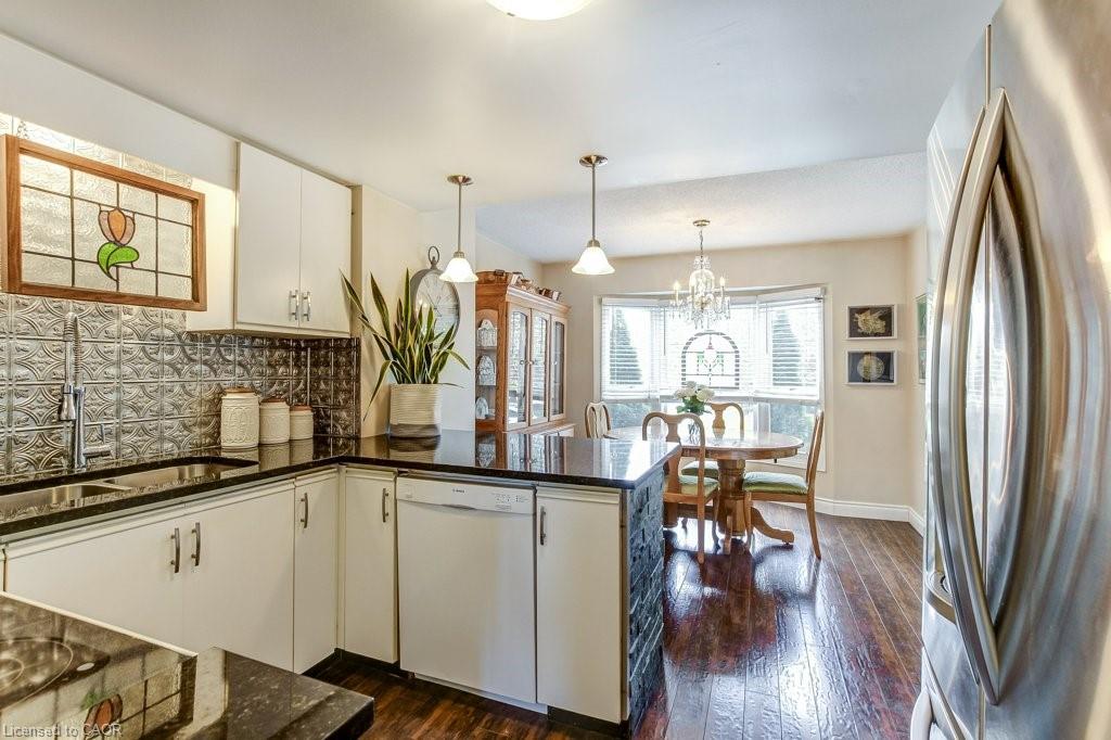 4 Edgewater Drive Property Photo 9