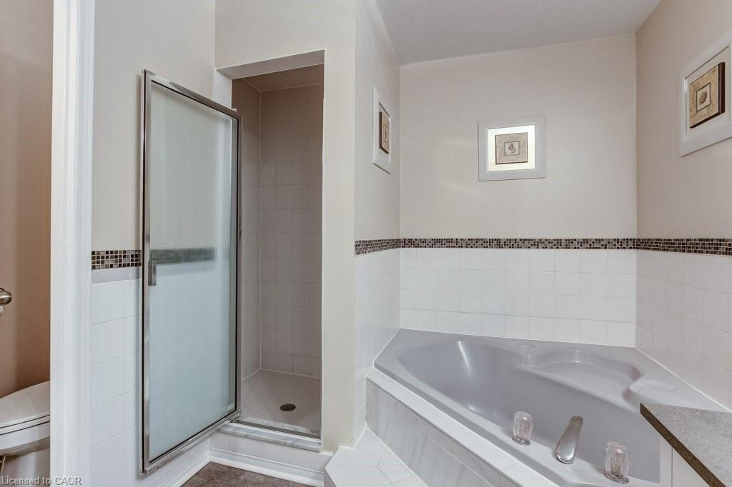 4 Edgewater Drive Property Photo 28