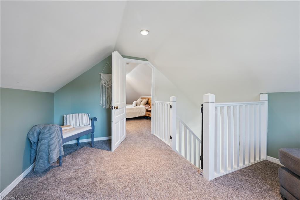 332 Jane Street Property Photo 28