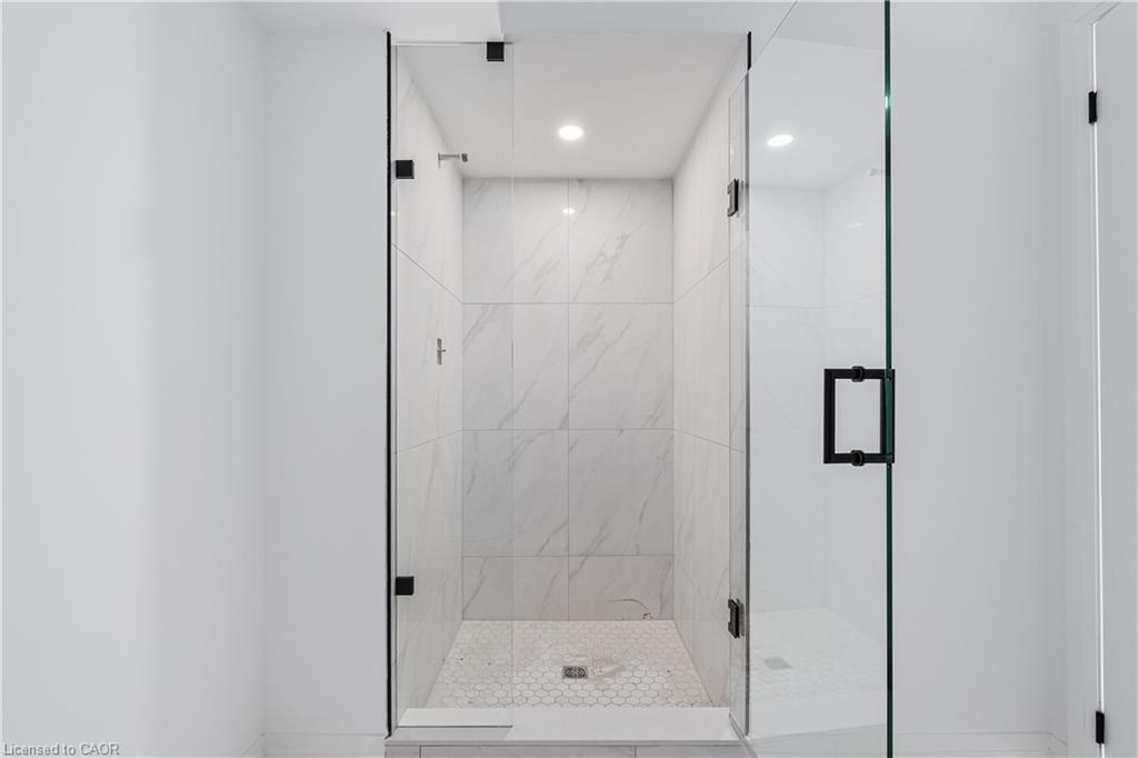 19 James Street Property Photo 25