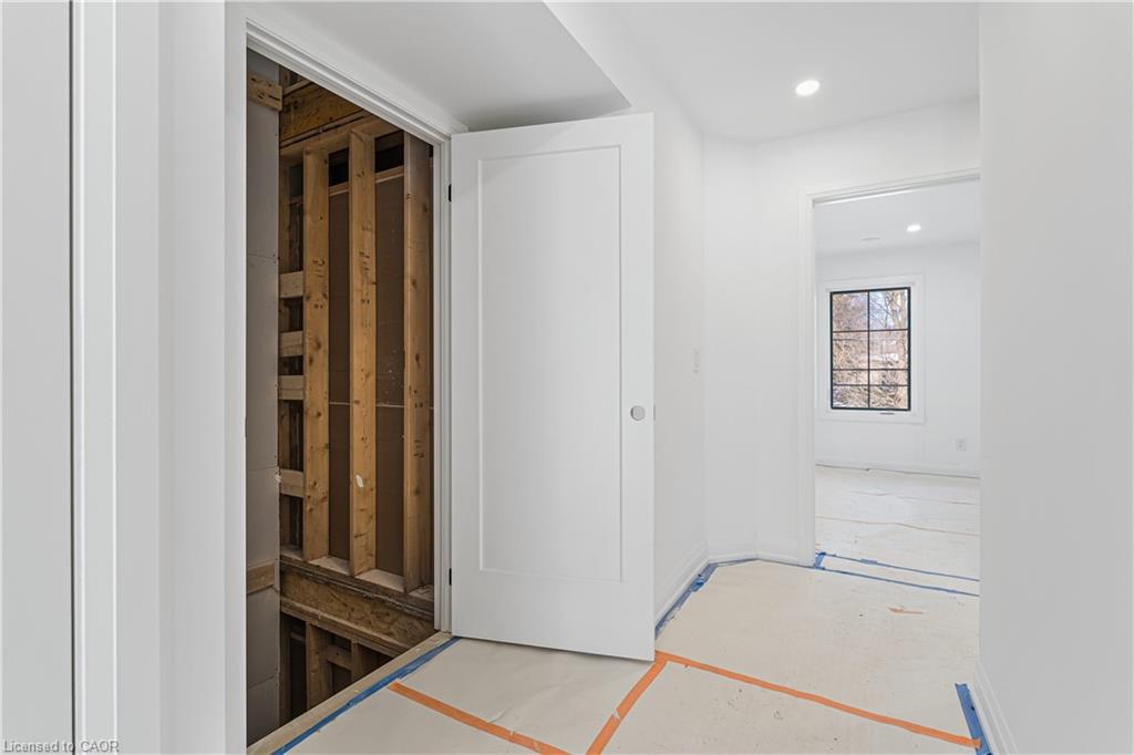 19 James Street Property Photo 27