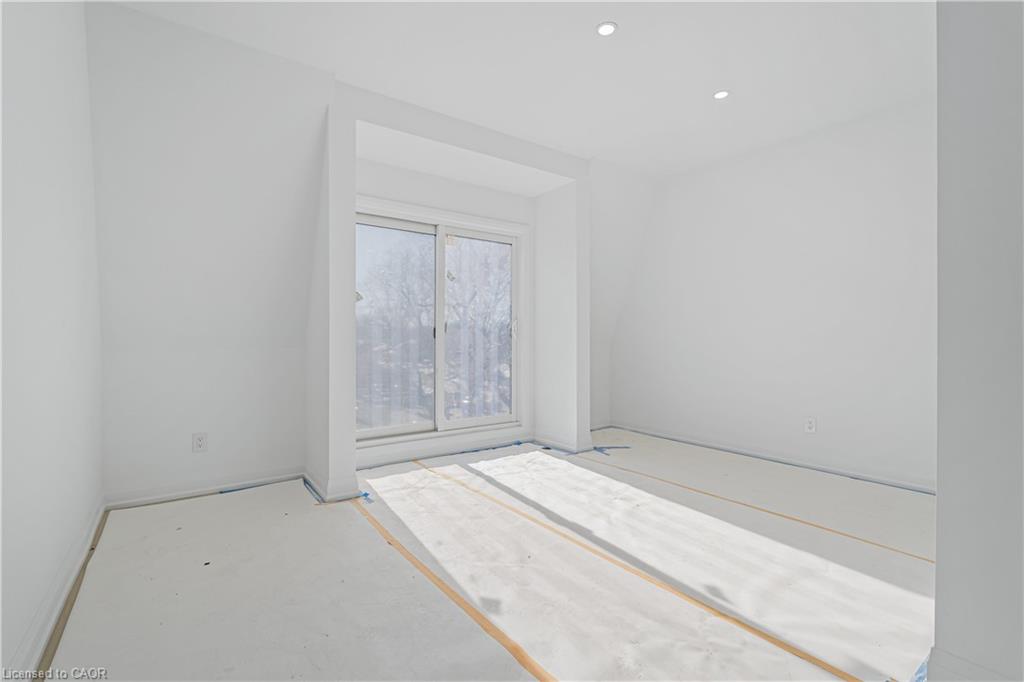 19 James Street Property Photo 29