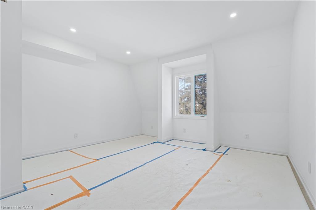19 James Street Property Photo 32