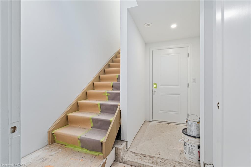 19 James Street Property Photo 38